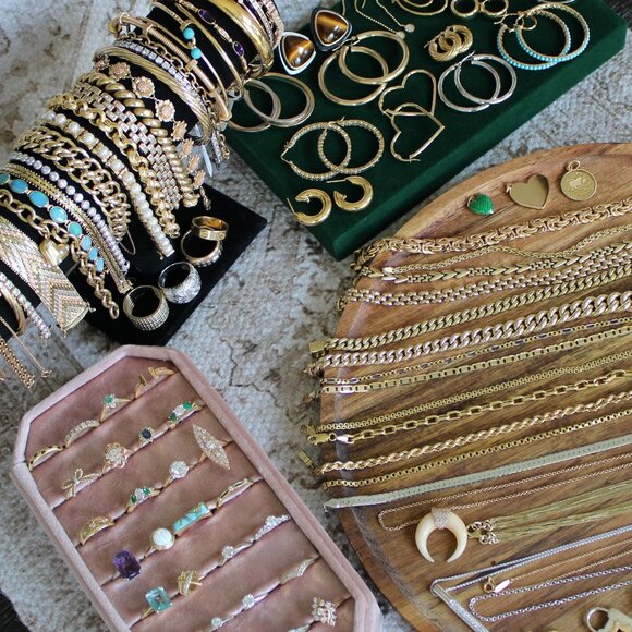 Welcome to Tesoro Fine Jewelry - Picture 2 of 9